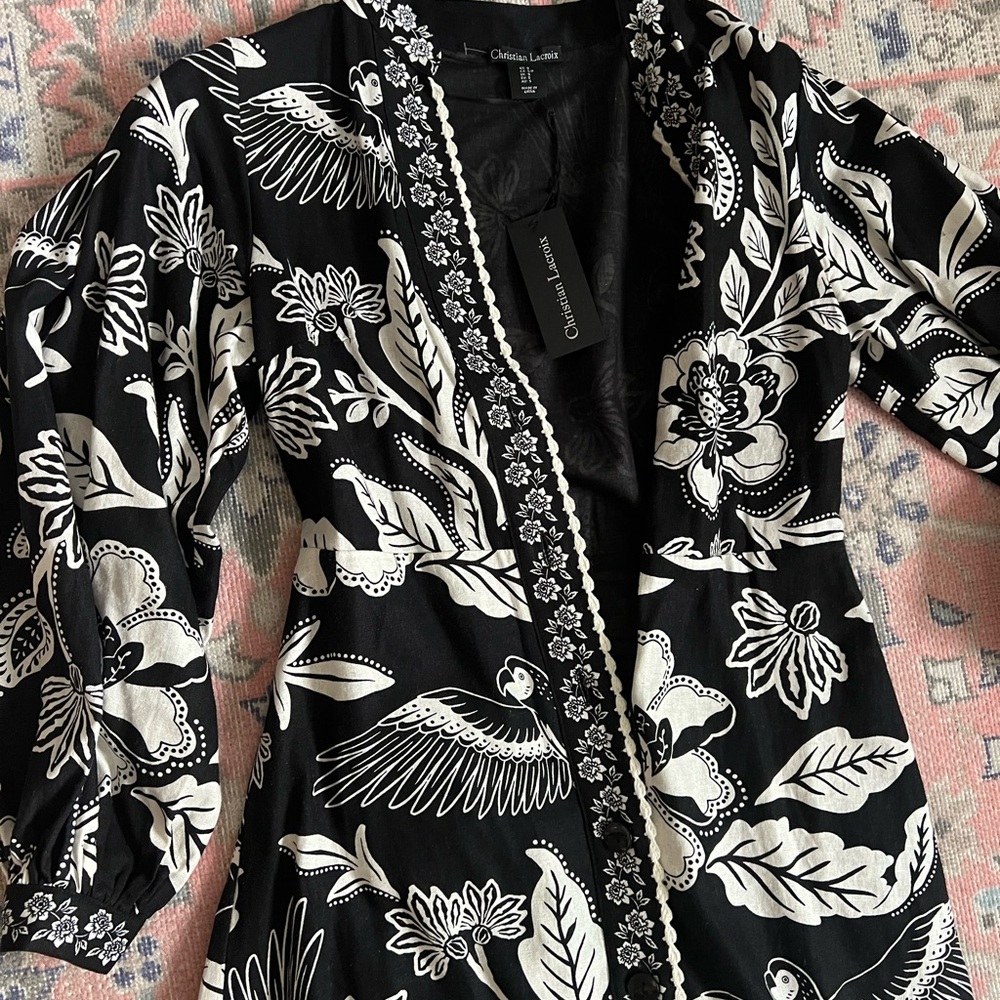 Anthropologie Black and White Floral Bird Linen Button down dress size Small